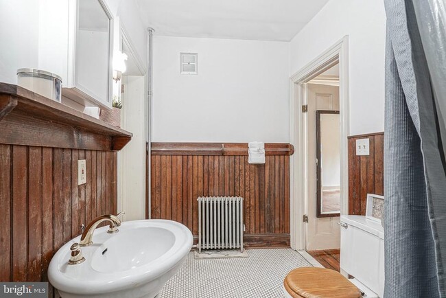 Building Photo - 315 Chestnut St