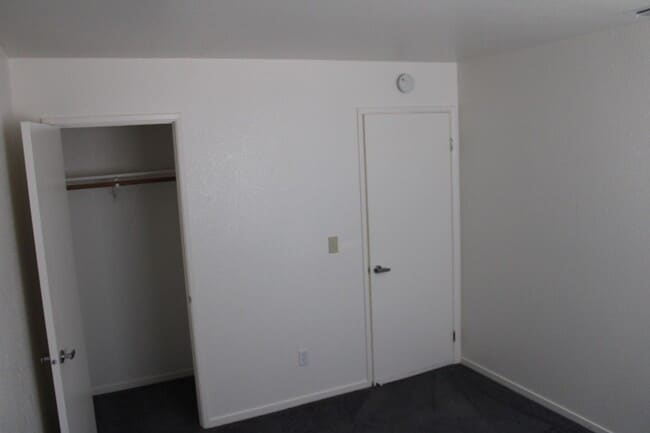 Building Photo - 258 Napoli Ct