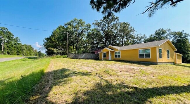 Building Photo - 340 Oak Ridge Dr