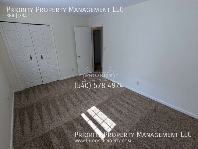 Building Photo - 29 Maplewood Ct