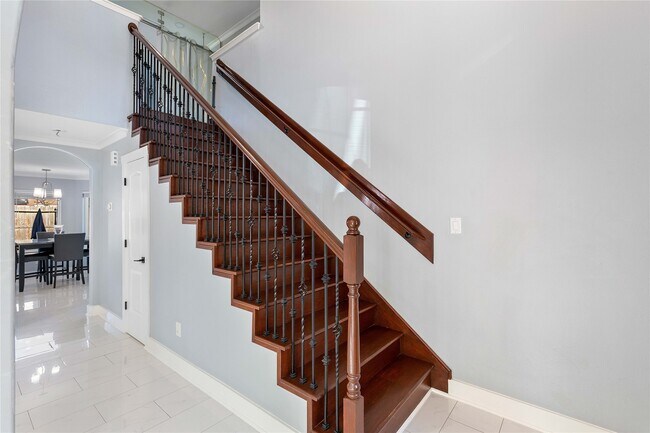 Building Photo - 405 Mystic Trail Loop