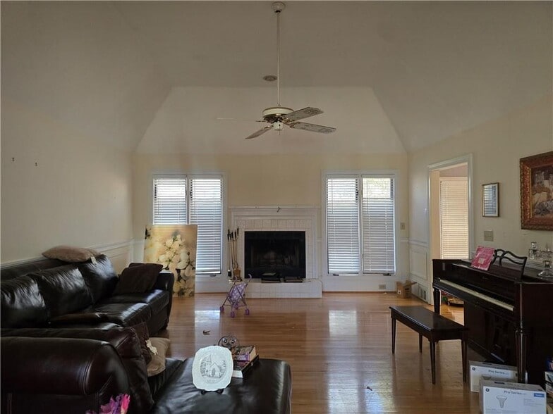 Building Photo - 2386 Muirfield Way