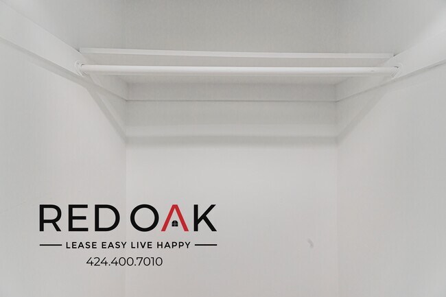 Building Photo - 18545 Clark St