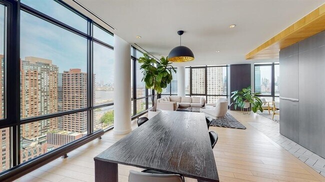 Building Photo - 10 Provost St