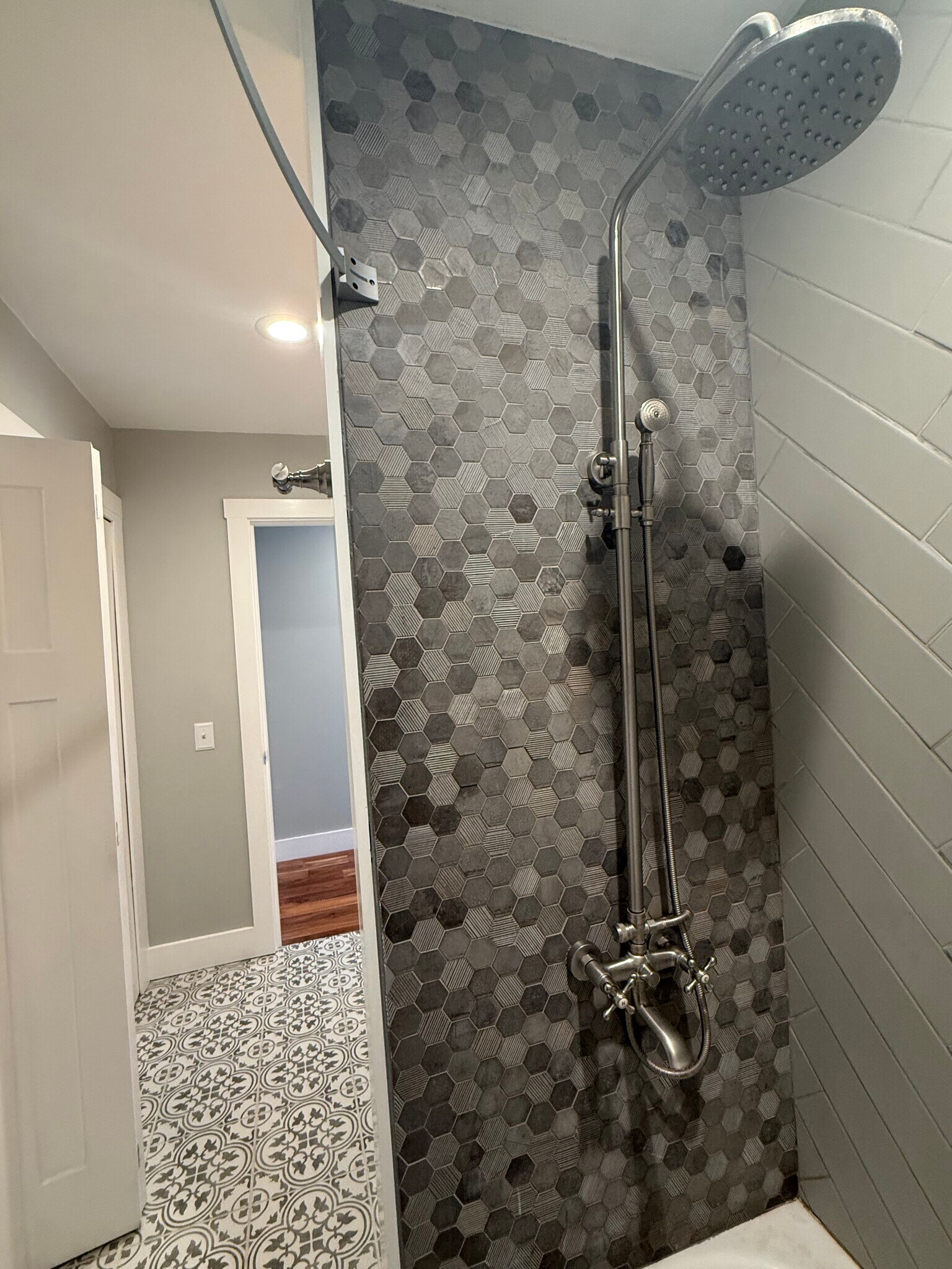2nd floor tub/shower - 1505 NW 10th Ave