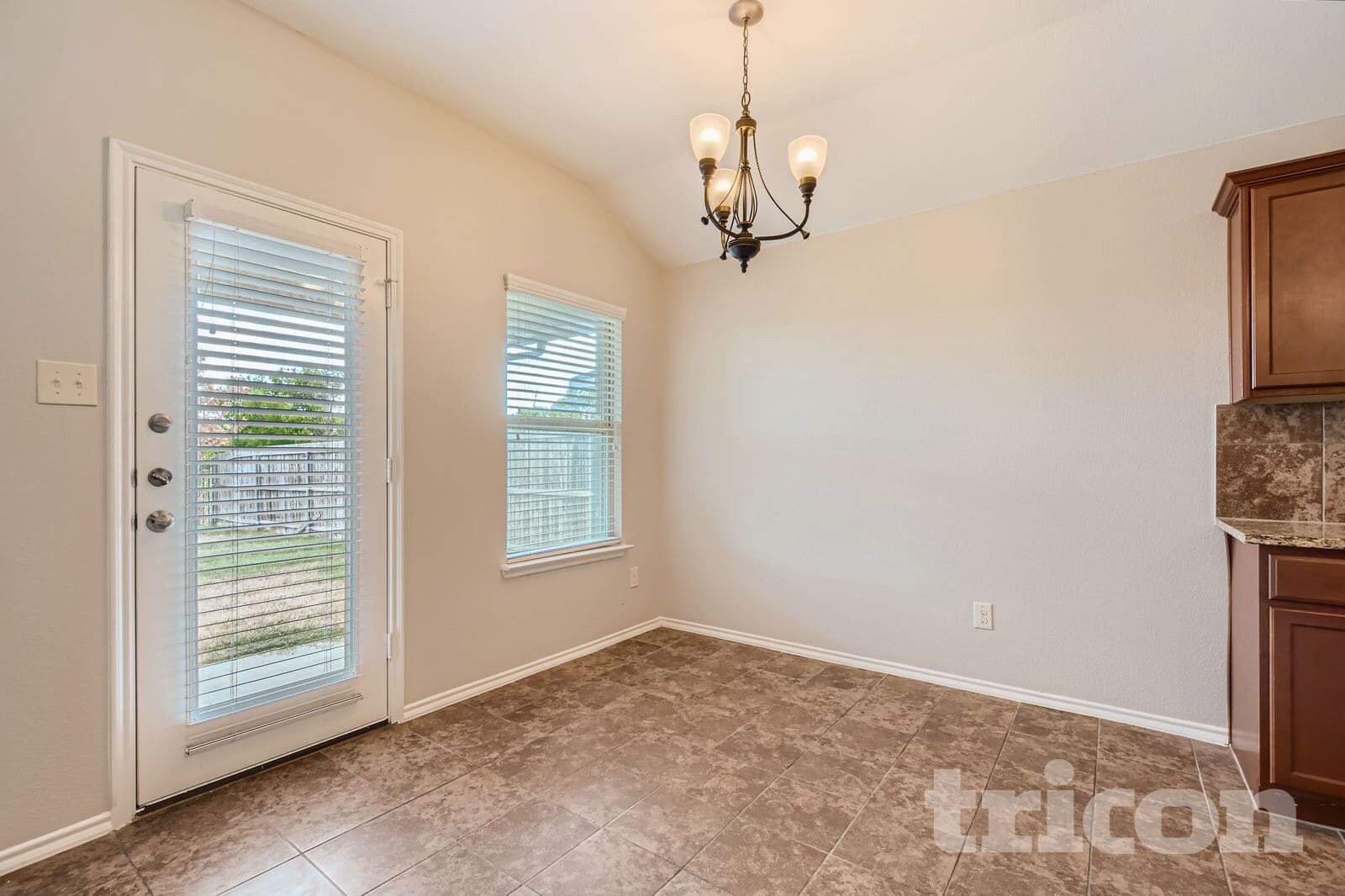 Building Photo - 3205 Emory Oak Way