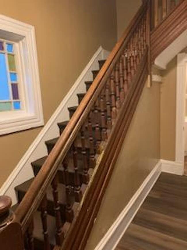 Building Photo - 3 bed 1 bath house