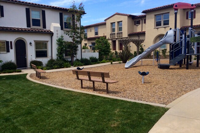 Building Photo - 1668 Shorebreak Way