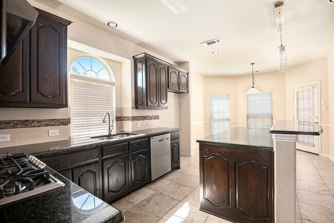 Building Photo - Discover your dream rental in Fort Worth, TX!