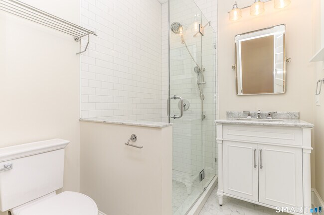 Building Photo - 27 Hubinger St