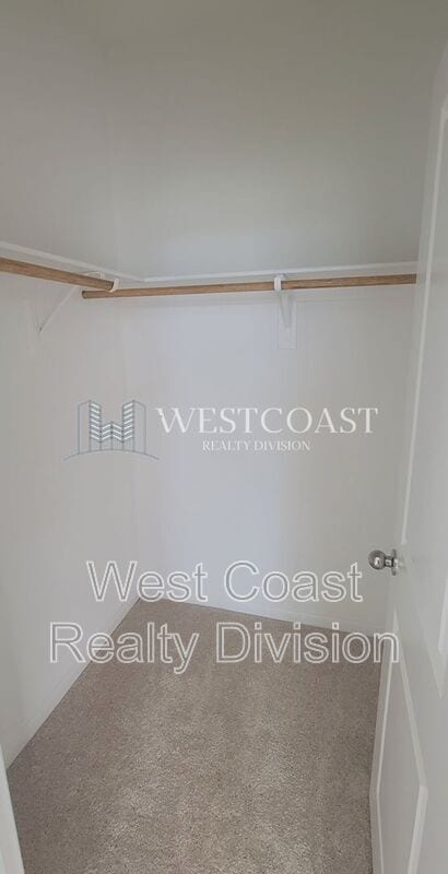 Building Photo - 25134 Sand Wedge Dr