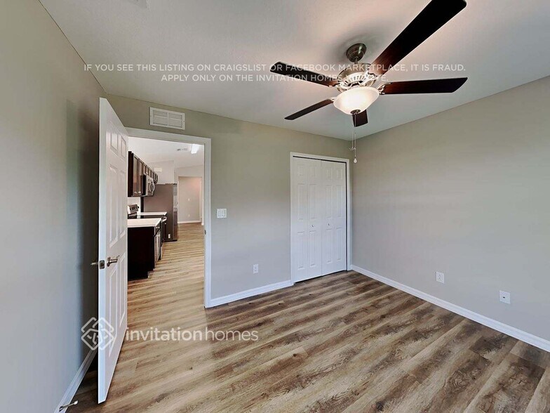 Building Photo - 319 SW 11th Pl