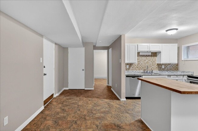 Building Photo - Jay ForganMord