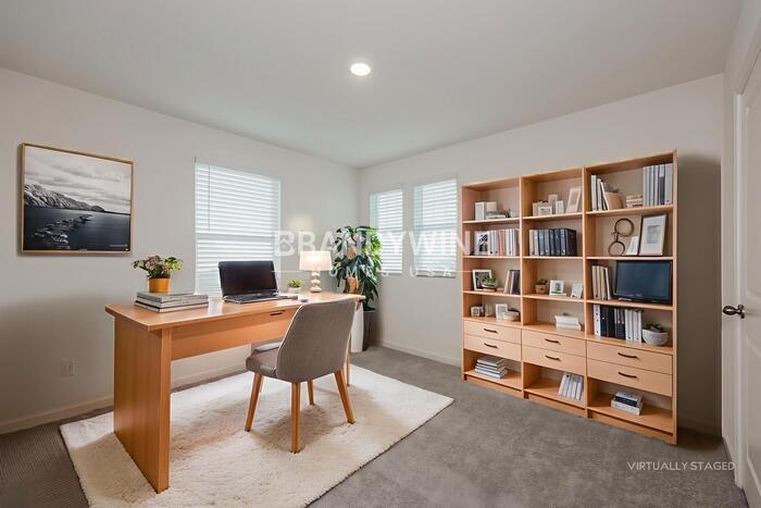 Building Photo - 8301 Sniptoe Dr