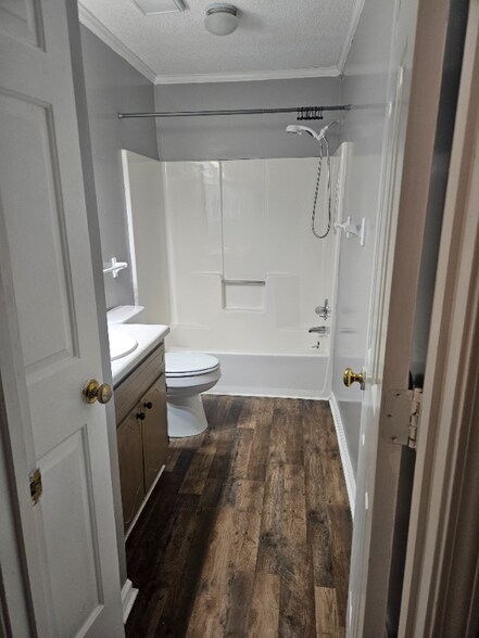 Building Photo - 536 Shadow Moss Dr