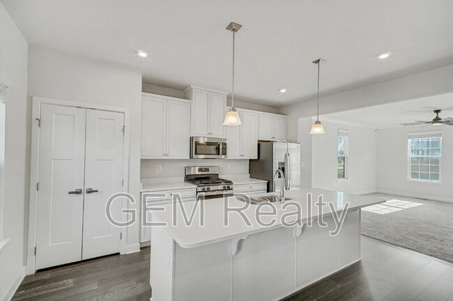 Building Photo - 1101 Rampart Dr