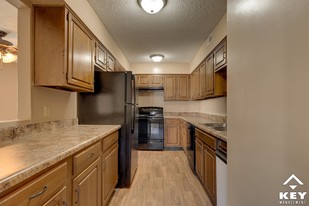 2 Bedroom Apartment - Pheasant Run Apartments