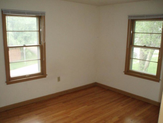 Building Photo - 922 Melvin Court # 4 (Avail May 1)