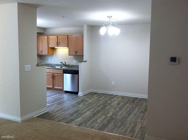 Building Photo - 3992 Cloverlane Dr