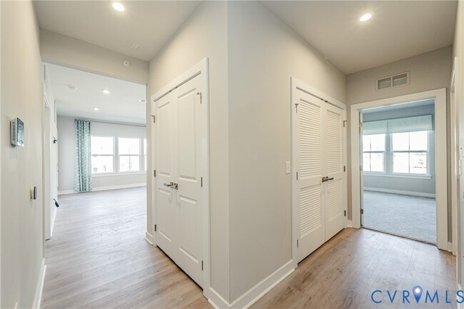 Building Photo - 6601 Citory Way