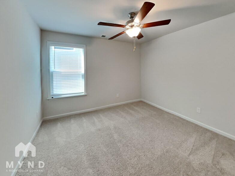 Building Photo - 107 Dew Drop Pointe
