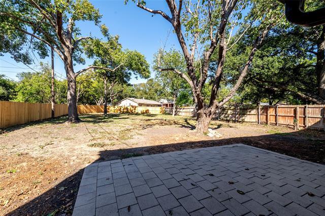 Building Photo - 732 Melrose Dr