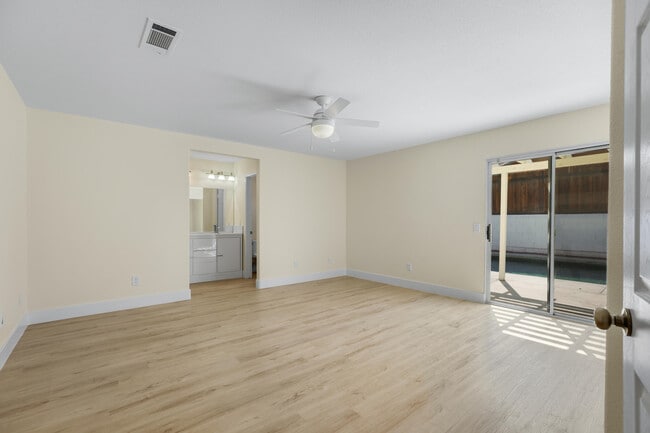 Building Photo - 53405 Avenida Rubio
