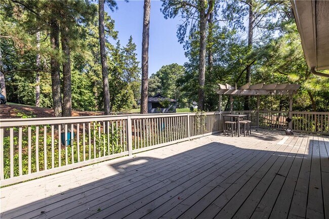 Building Photo - 2690 Camden Glen Ct