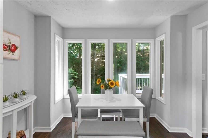 Building Photo - 4186 Nashoba Dr NE