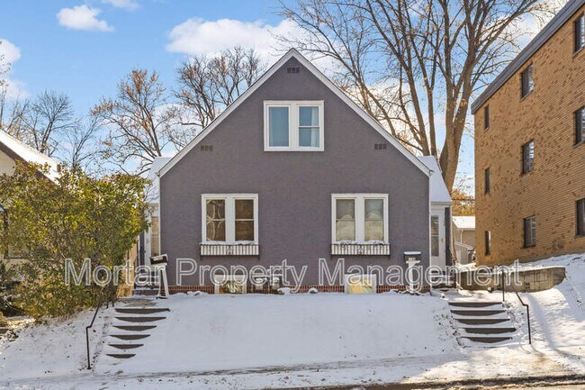 Primary Photo - 1164 Randolph Ave