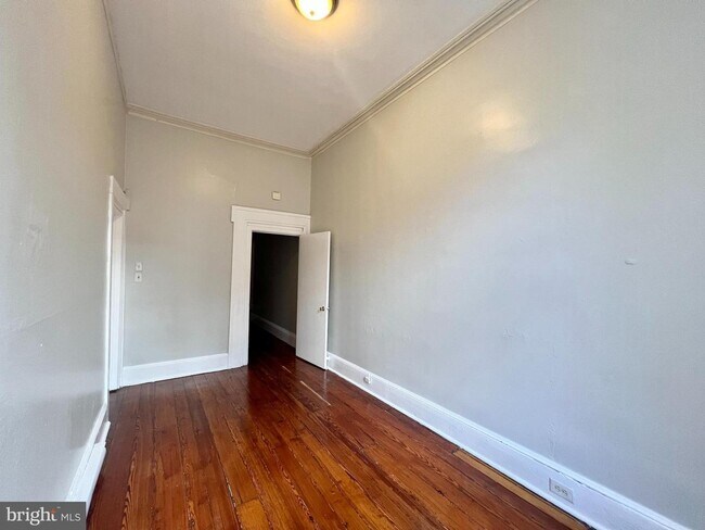 Building Photo - 735 Spruce St