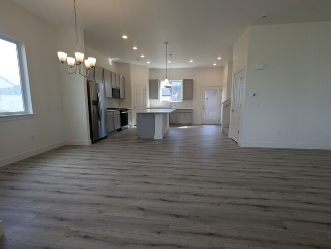 Building Photo - BRAND NEW HOME FOR RENT IN TIMNATH TRAILSI...