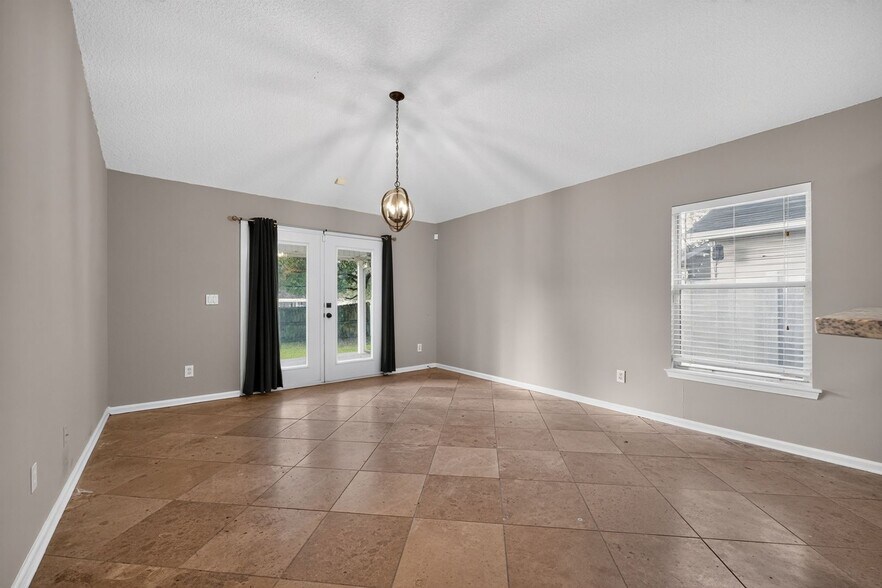 Building Photo - 863 Timberjack Ct