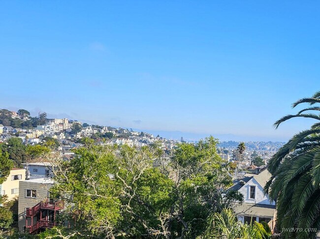 Building Photo - 445 Hoffman Ave