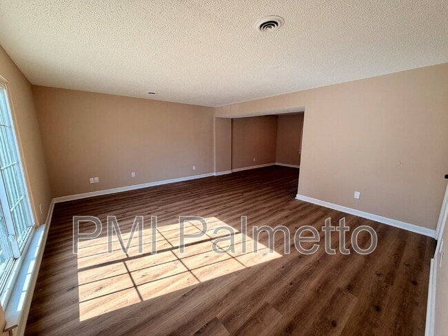 Building Photo - 4716 Leaf Crest Ct