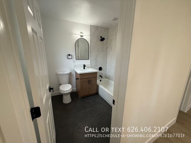 Primary Photo - 1623-1629 S Walnut Street-1629-2