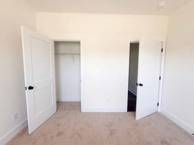 Building Photo - Brand-New 3-Bedroom Home with 2-Car Garage, Covered Porch, and Modern Finishes