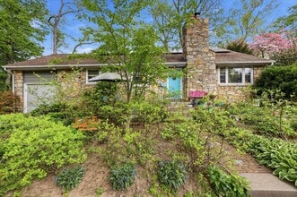 Building Photo - 201 Bowdoin Ave