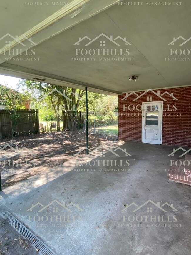 Building Photo - 124 Pickens Cir