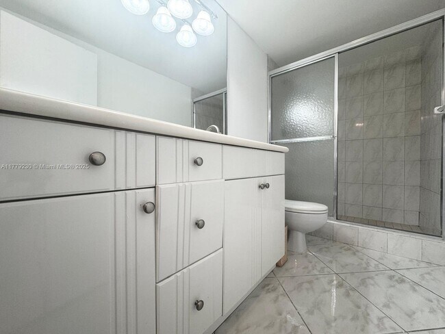 Building Photo - 3800 S Ocean Dr