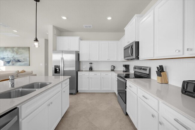 Building Photo - 16200 St Martin St