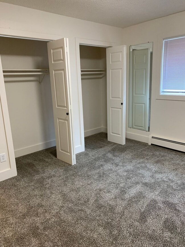 Building Photo - 2 Bdrm 1 Ba | Baxter & Northern Lights are...