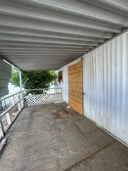 Building Photo - 3601 E Wyoming Ave