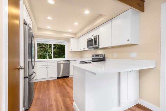 Building Photo - 4758 153rd Ave SE