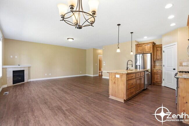 Building Photo - 4608 NE 91st Way