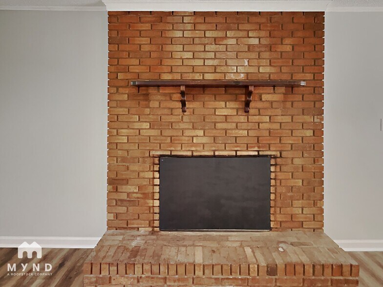Building Photo - 4317 Freeport Dr