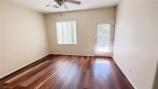 Building Photo - 1525 Spiced Wine Ave