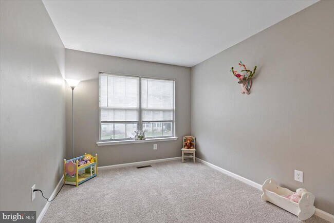 Building Photo - 105 Pin Oak Ct