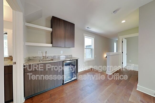 Building Photo - 2713 Torbett St