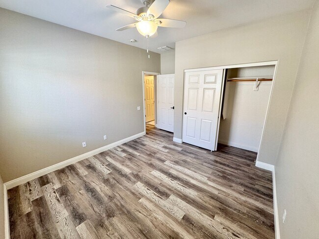 Building Photo - Pristine Single Level 3 Bedroom Home In The Sought After Gated Lagos Vistoso Community in Chandler!